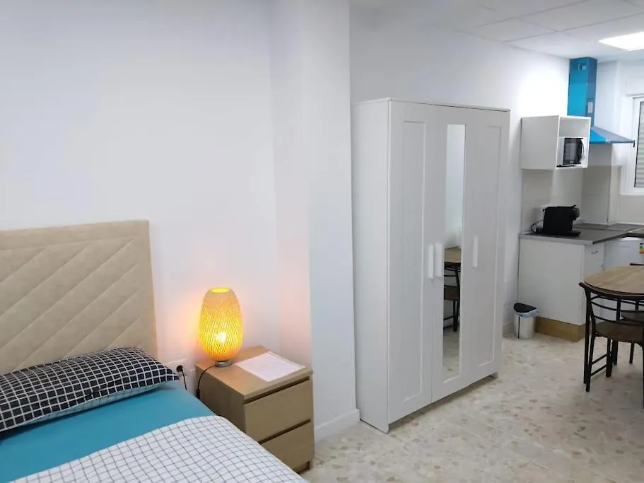 Appartment As A Service. Book It Now Málaga Daire